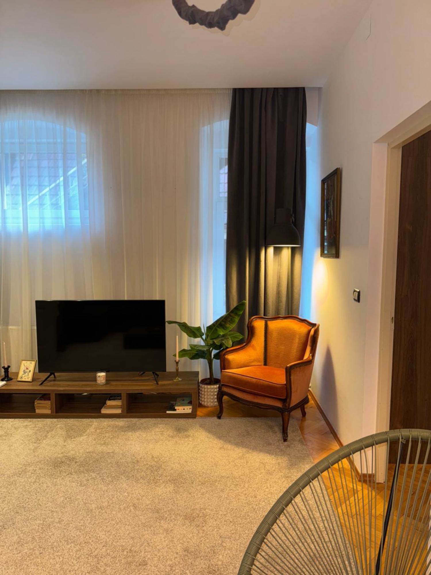 Apartment Vibe