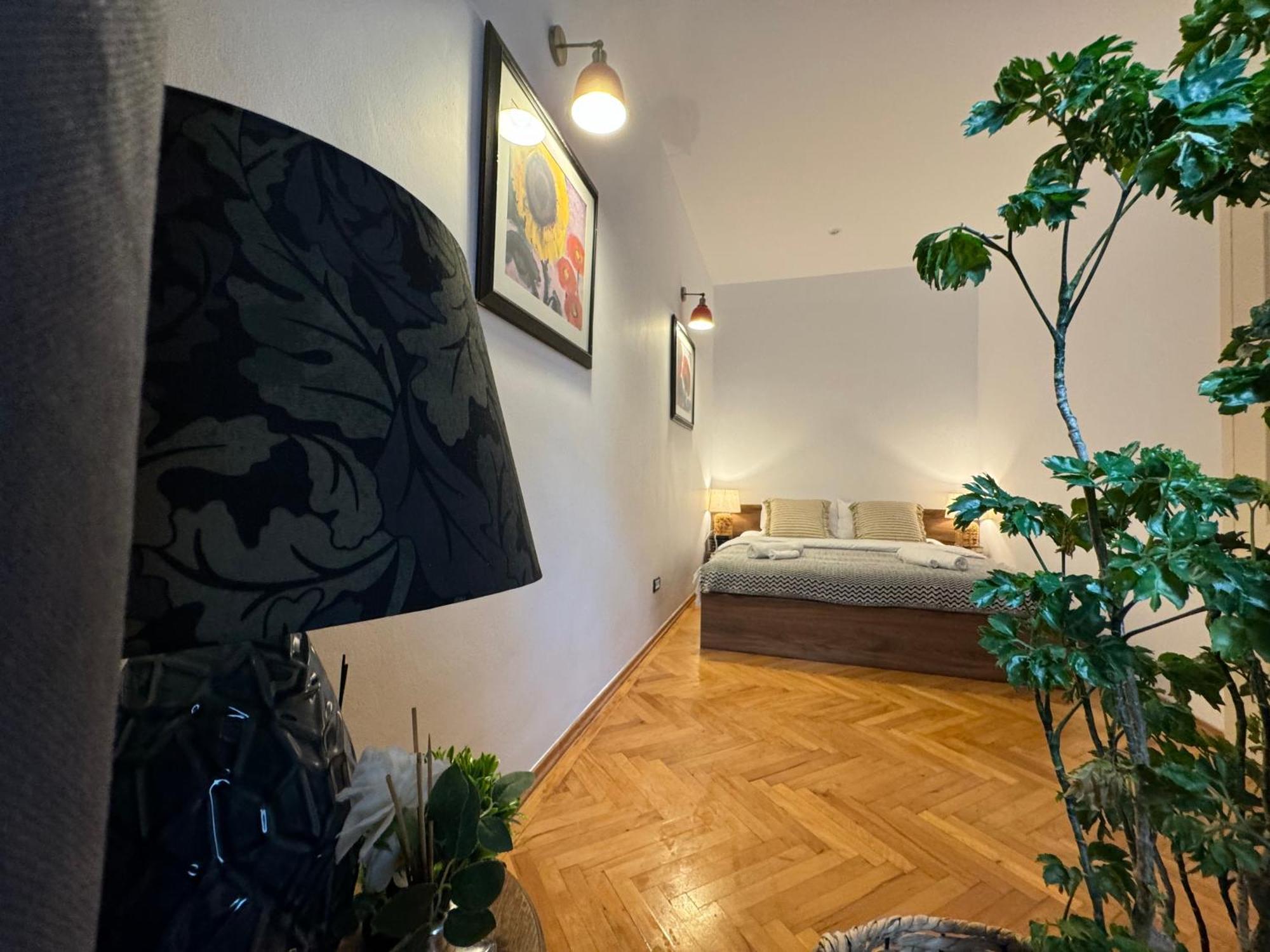 Apartment Vibe *